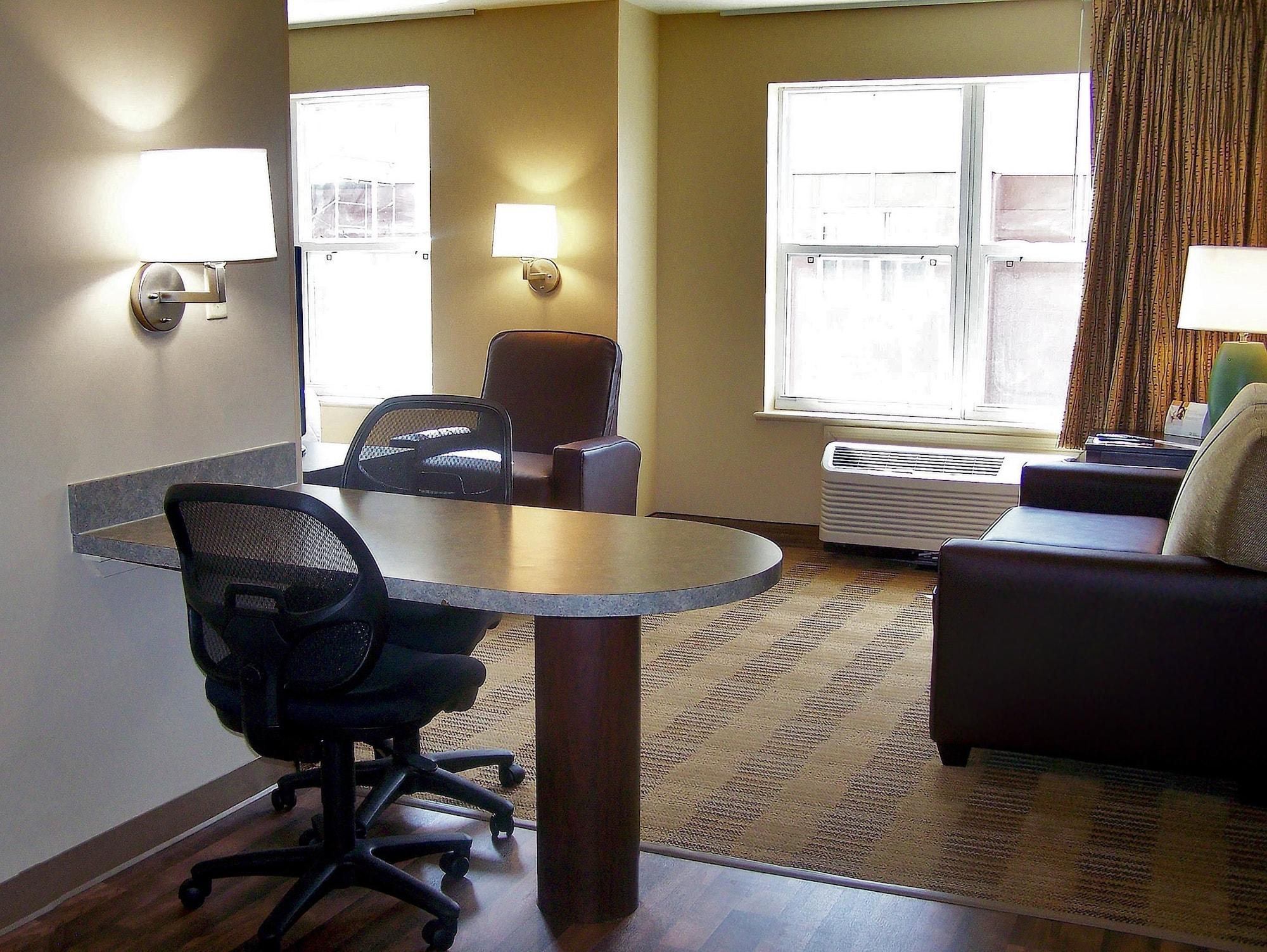 Extended Stay America Suites - Dallas - Vantage Point Dr Bagian luar foto