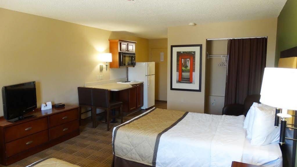 Extended Stay America Suites - Dallas - Vantage Point Dr Bagian luar foto